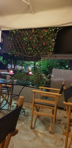 Opinii despre aberto coffee + plates în Πάτρα - Γαστρονομία και φιλοξενία