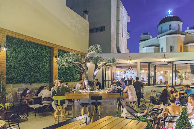 Παπαδημητρίου 2, Αχαρνές 136 73