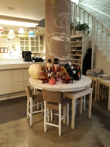 Comentarii opinii despre Beluga Cafe & Restaurant Bar