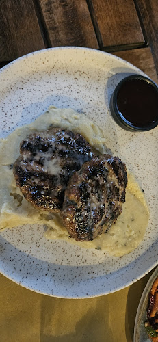 Πλαταιών 10, Αθήνα 104 35