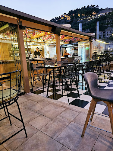 Amaryllis Roof Garden