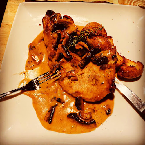 Opinii despre Καφέ Ρινόκερως în Ηράκλειο - Γαστρονομία και φιλοξενία