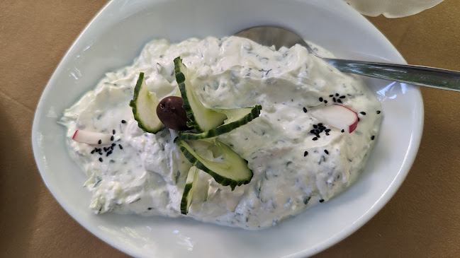 Τριαντάφυλλος - Η Μικρή Πλατεία