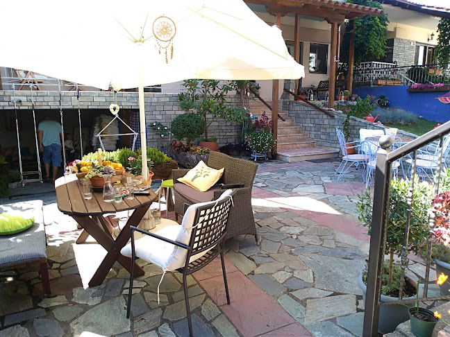 ΧΩΡΙΑΤΙΚΟ ΣΤΕΚΙ - Γαστρονομία και φιλοξενία