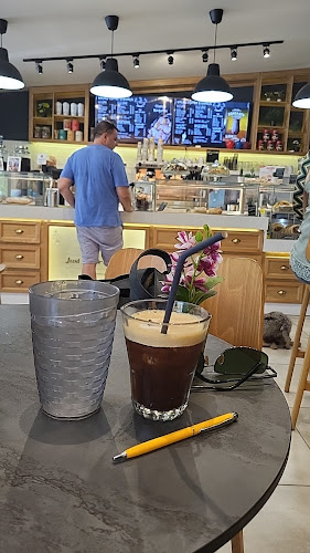 Bueno Coffee - Γαστρονομία και φιλοξενία