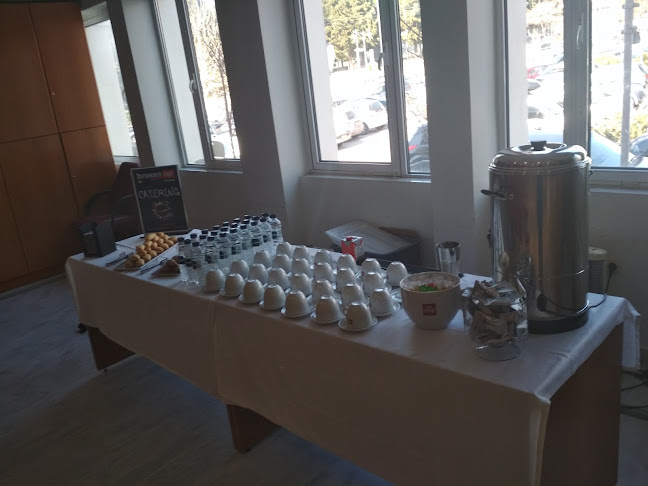 Comentarii opinii despre Broken Cup