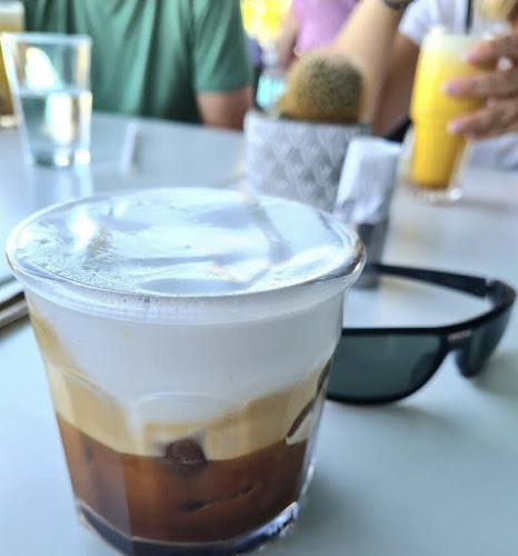 Pisina - Γαστρονομία και φιλοξενία