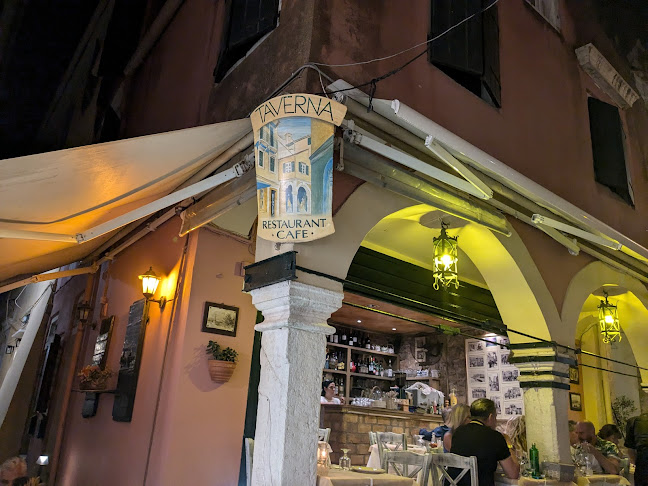 Σοφοκλέους Δούσμανη 45, Κέρκυρα 491 00