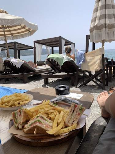 Opinii despre Secada Beach Bar în Καλαμάτα - Γαστρονομία και φιλοξενία
