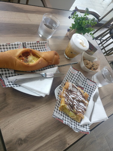 Λιόντας Καφέ Πρωινό Γλυκό