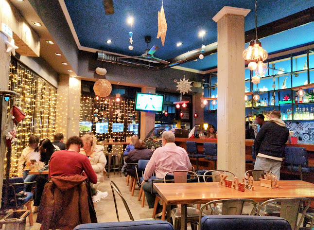 Comentarii opinii despre Άρωμα Cafe