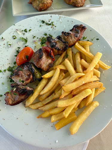 Ταβέρνα Η Ακρόπολη - Γαστρονομία και φιλοξενία