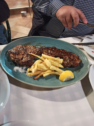 Ιθάκης 1, Βέροια 591 32