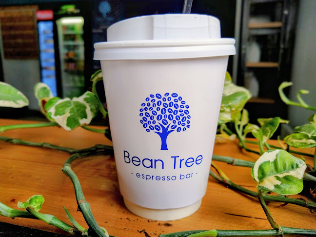 Opinii despre Bean Tree Espesso Bar în Καβάλα - Γαστρονομία και φιλοξενία