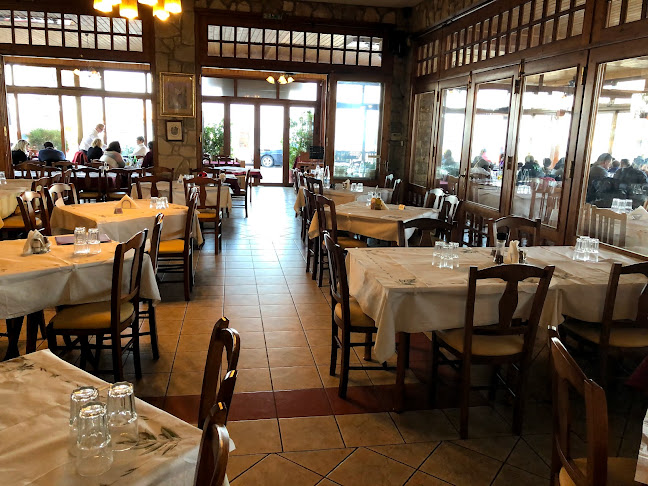 ΜΟΥΡΙΕΣ ΕΣΤΙΑΤΟΡΙΟ - ΨΗΣΤΑΡΙΑ - Γαστρονομία και φιλοξενία