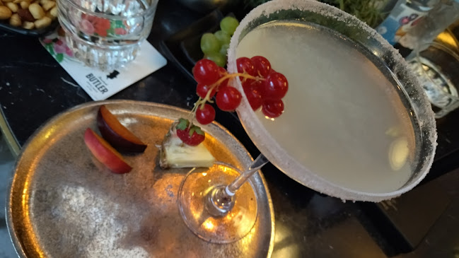 Comentarii opinii despre BUTLER