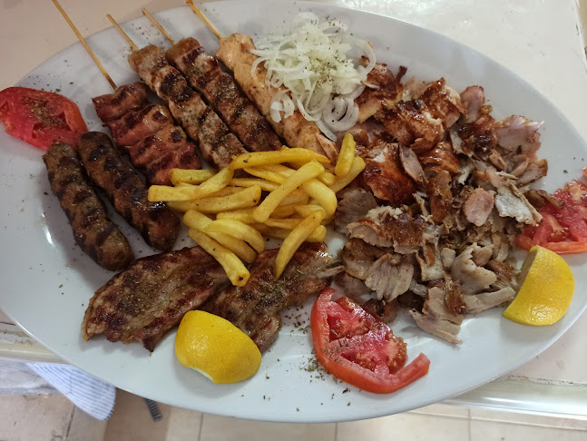 San Vro "Ο Χρήστος" - Γαστρονομία και φιλοξενία