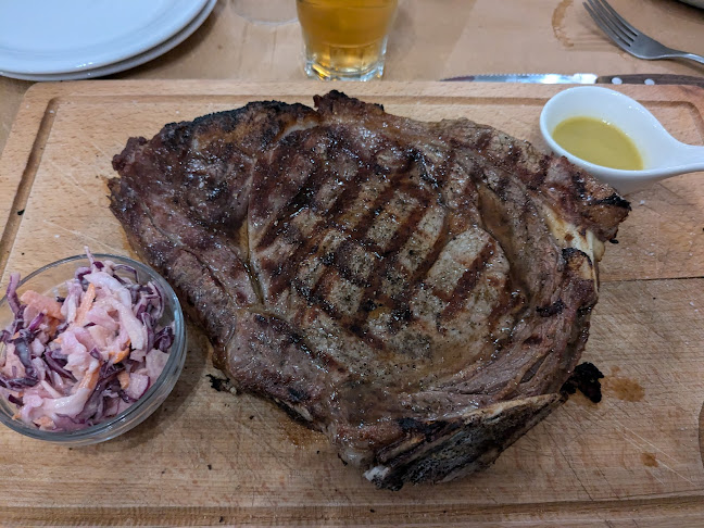 Καφέ- Ψησταριά "Ο Ντίνος"