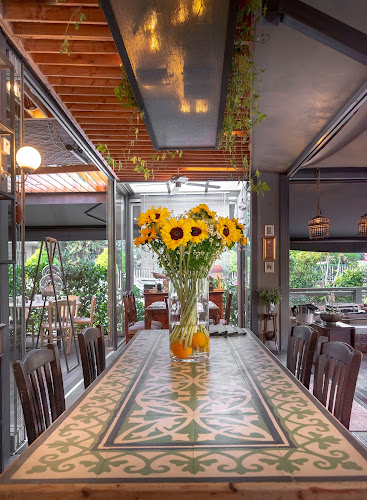 Opinii despre ΙΩΛΚΟΣ - Γεύσεις Θάλασσας în Γλυφάδα - Γαστρονομία και φιλοξενία