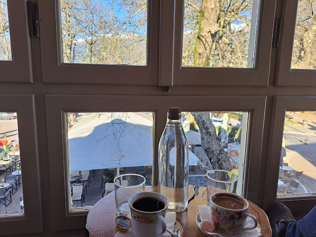 Antika Coffee Drink & Food