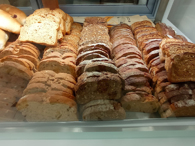 Opinii despre ΦΟΥΡΝΟΣ ΠΙΝΑΚΩΤΗ ΑΠΟΣΤΟΛΙΔΟΥ ΜΑΡΙΑ în Σταυρούπολη - Γαστρονομία και φιλοξενία