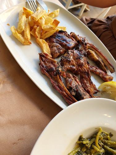 Comentarii opinii despre Taverna Petros