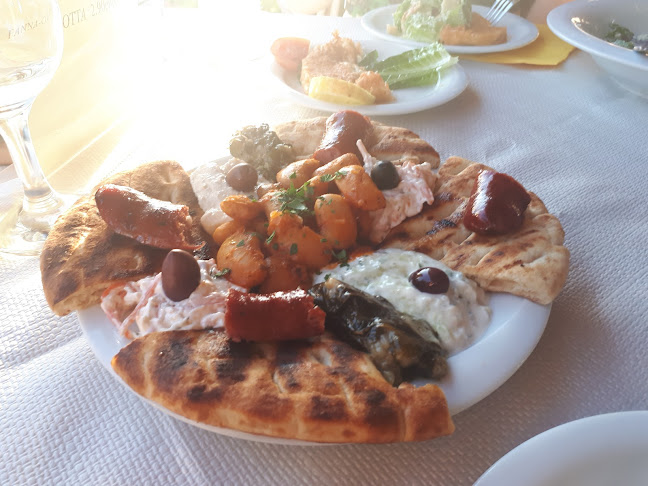 Opinii despre Taverna Apostolis în Σκάλα - Γαστρονομία και φιλοξενία