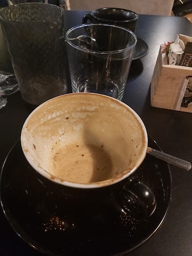 Waikiki Coffee House - Γαστρονομία και φιλοξενία