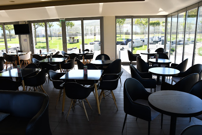 Λίμνη Μουσών - Γαστρονομία και φιλοξενία