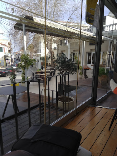 Σίνεμα, Cafe Bar - Νέο Καρλόβασι