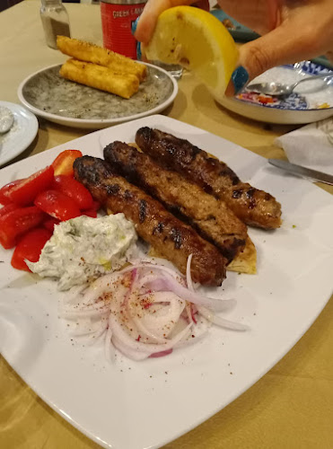 Opinii despre Το Καρέ του Μεζέ în Ιτέα - Γαστρονομία και φιλοξενία