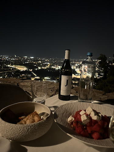 Orizontes Lycabettus - Γαστρονομία και φιλοξενία