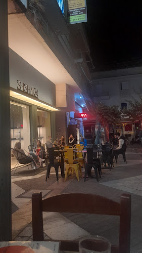 Comentarii opinii despre Μάμρα Ρακομπυραρείον