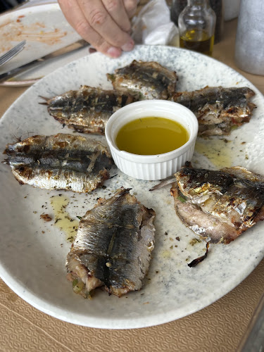 Το λιμάνι μεζεδοπωλείο Λαυριο - Λαύριο