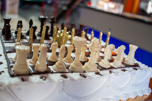 Comentarii opinii despre Νικολόπουλος - Ζαχαροπλαστείο - Αγιος Δημήτριος