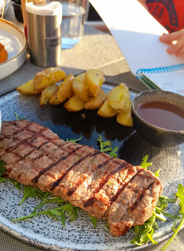 Opinii despre Thea Terrace Bar în Αθήνα - Γαστρονομία και φιλοξενία