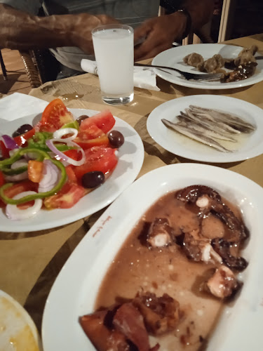 ΑΚΡΟΓΙΑΛΙ - Γαστρονομία και φιλοξενία