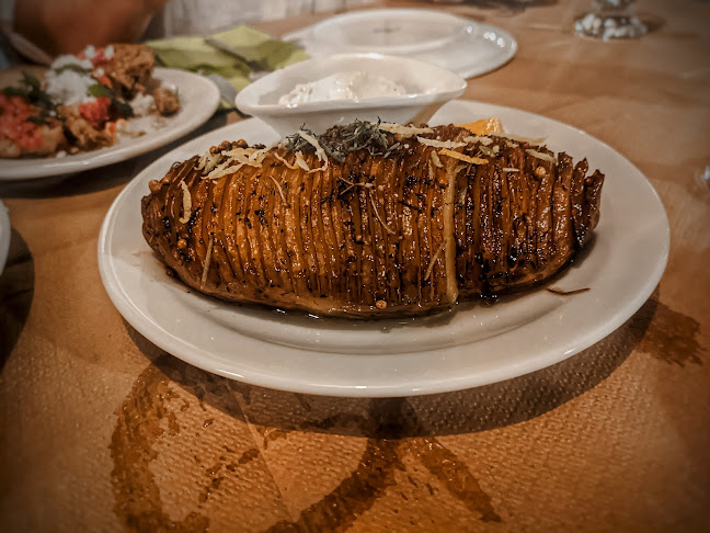 Βουρβουλάδικον - Γαστρονομία και φιλοξενία