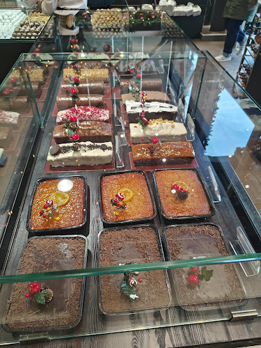 Opinii despre ΦΟΥΡΝΟΣ ΒΕΝΕΤΗ 1948 | Βόλος în Βόλος - Γαστρονομία και φιλοξενία