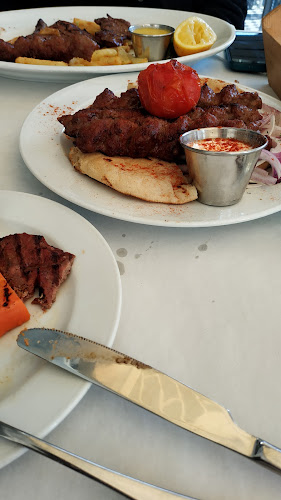 Comentarii opinii despre "Αρχηγείον", Σουβλάκι - Κεμπάπ - Ξυλόφουρνος