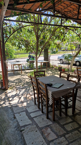 Opinii despre Ταβέρνα «Η Δάφνη» în Λουτρά Λουτρακίου - Γαστρονομία και φιλοξενία