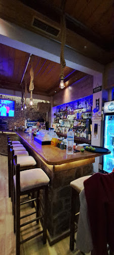 Χριστός Ραχών, 833 01