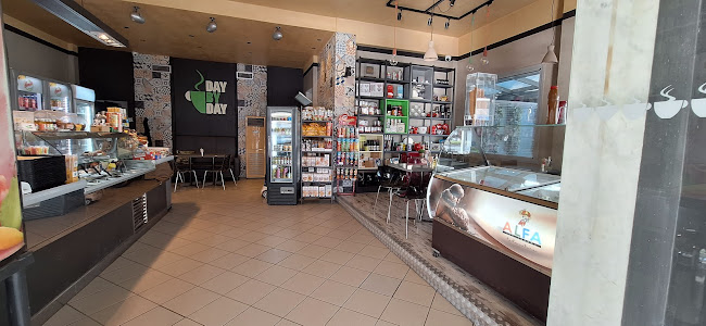 Day by Day - Γαστρονομία και φιλοξενία