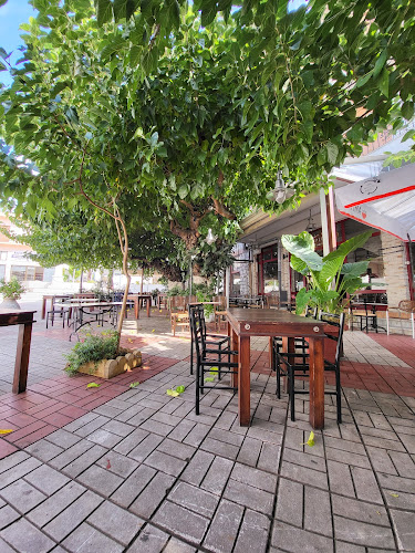 Γρέγος ( Τσιπουράδικο-Μεζεδοπωλείο)