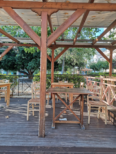 Comentarii opinii despre Η Μουριά