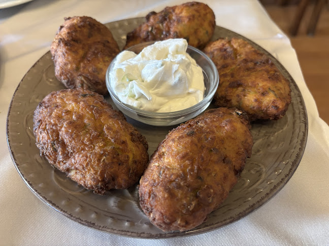 ΧΩΡΙΑΤΙΚΟ ΣΤΕΚΙ - Γαστρονομία και φιλοξενία