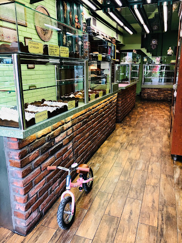 Λεωφ. Δημοκρατίας 327, Αλεξανδρούπολη 681 31