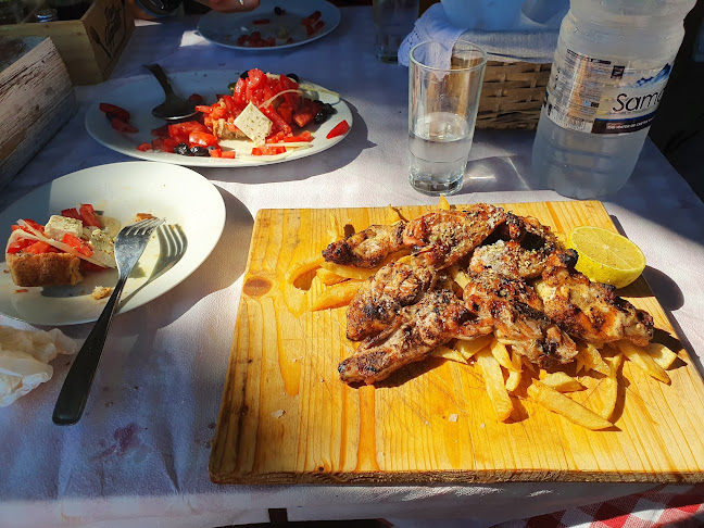 Opinii despre Ταβέρνα Βιβλιοθήκη în Λικοτιναρέα - Γαστρονομία και φιλοξενία