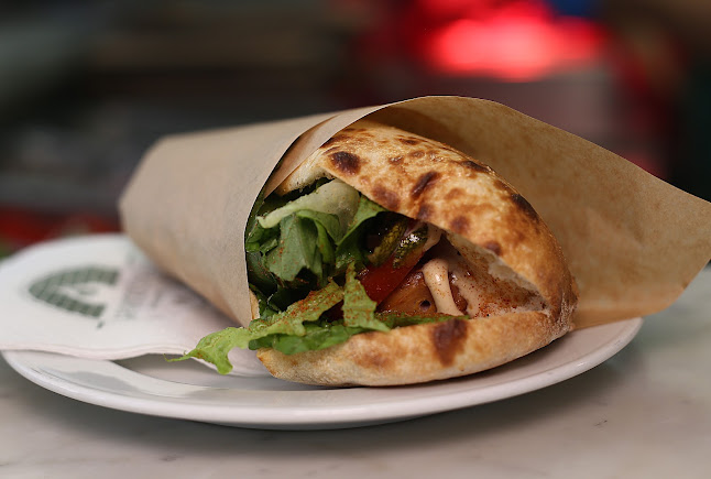 "Αρχηγείον", Σουβλάκι - Κεμπάπ - Ξυλόφουρνος - Γέρακας