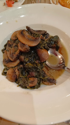 Opinii despre Η Κρητικοπούλα în Αχαρνές - Γαστρονομία και φιλοξενία